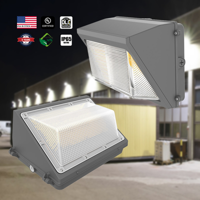 140lm/W আউটডোর 120W LED ওয়াল প্যাক লাইট IP65 ওয়াটারপ্রুফ পার্কিং এলাকার পথের জন্য স্লিম